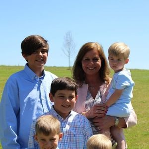 Meet your Posher, Dana